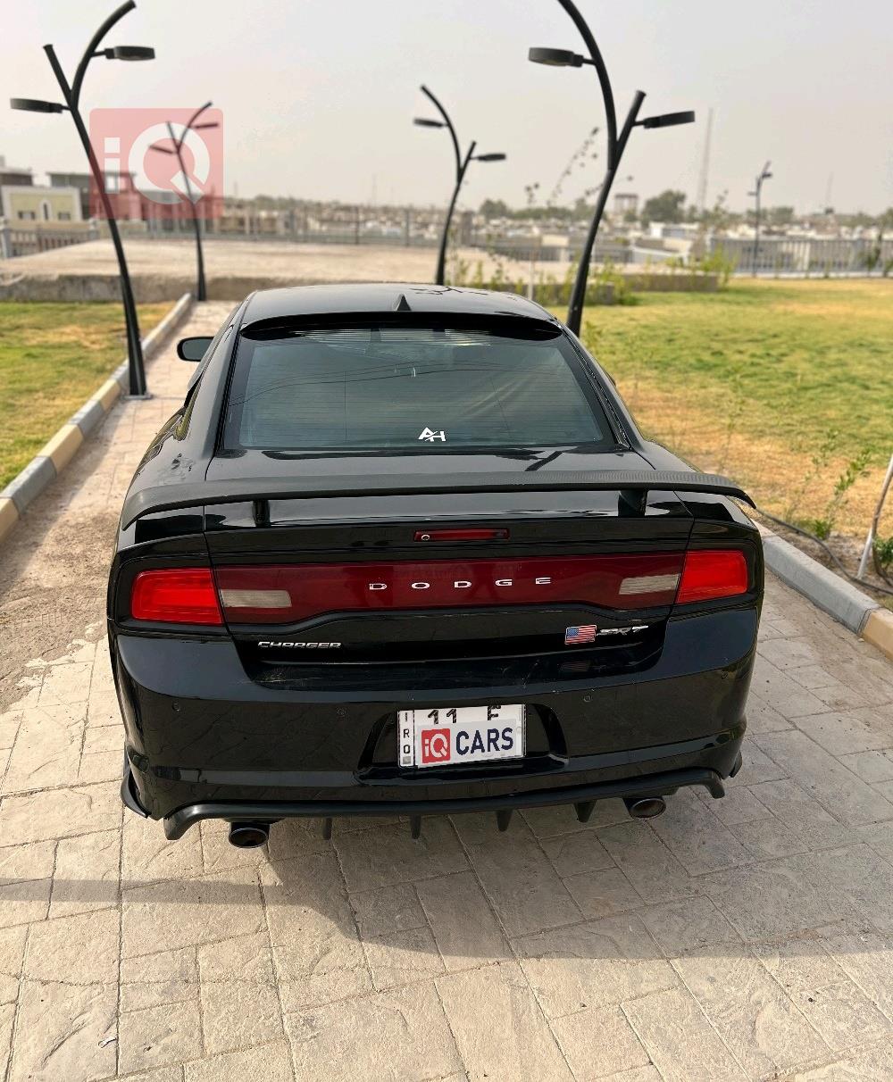 دودج تشارجر